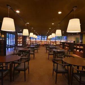 嵯峨岚山比纳里奥酒店 京都